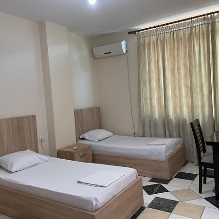 Bajovah Apartments & Restaurant Tirana Extérieur photo
