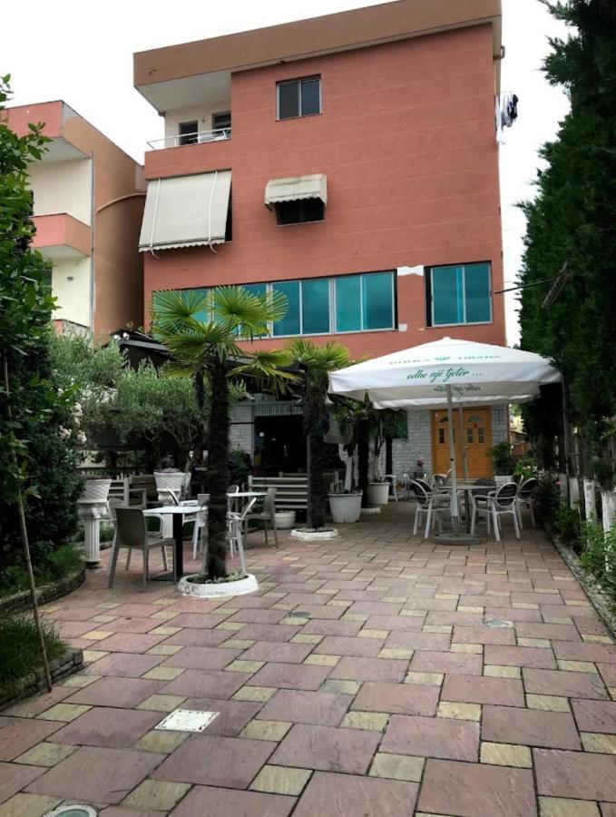 Bajovah Apartments & Restaurant Tirana Extérieur photo