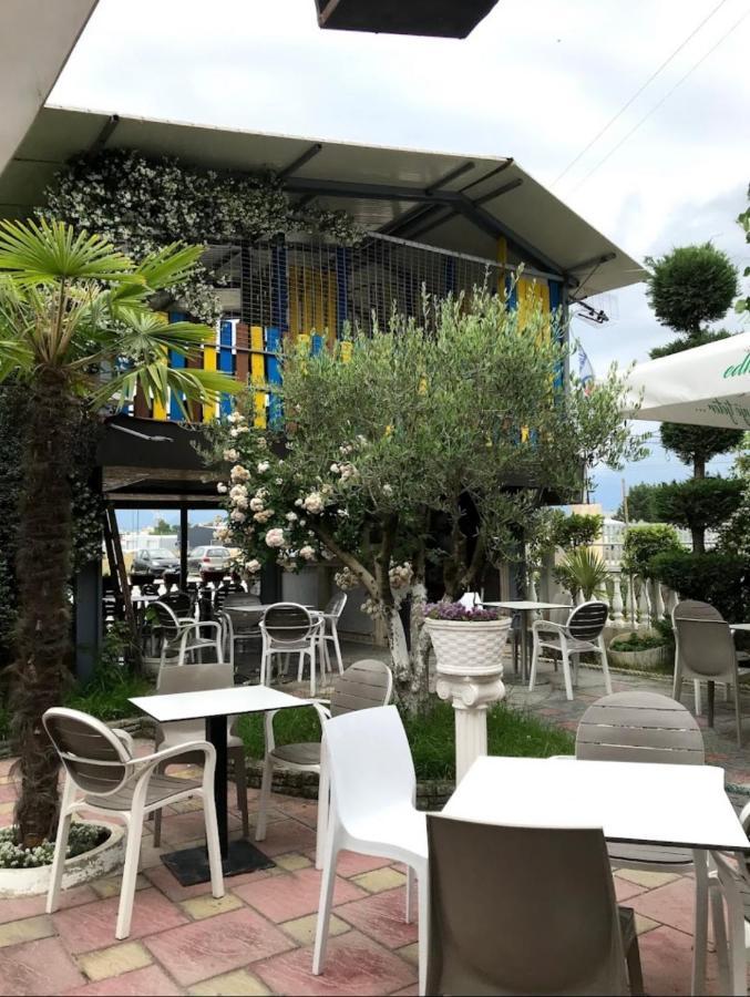 Bajovah Apartments & Restaurant Tirana Extérieur photo
