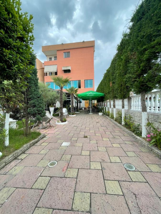 Bajovah Apartments & Restaurant Tirana Extérieur photo