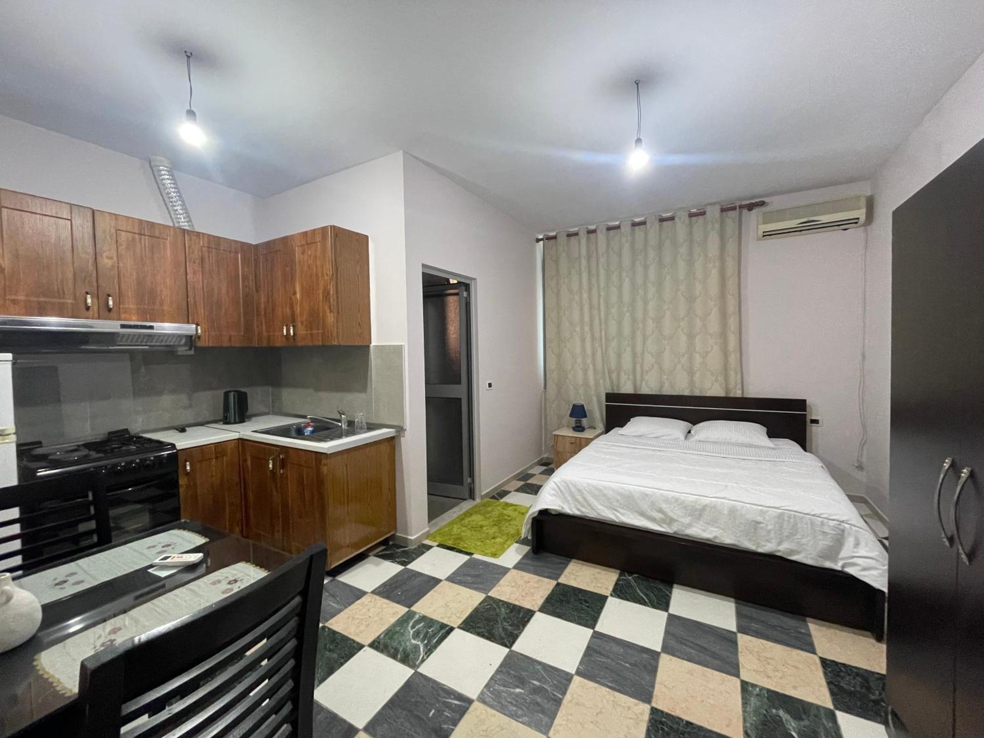 Bajovah Apartments & Restaurant Tirana Extérieur photo